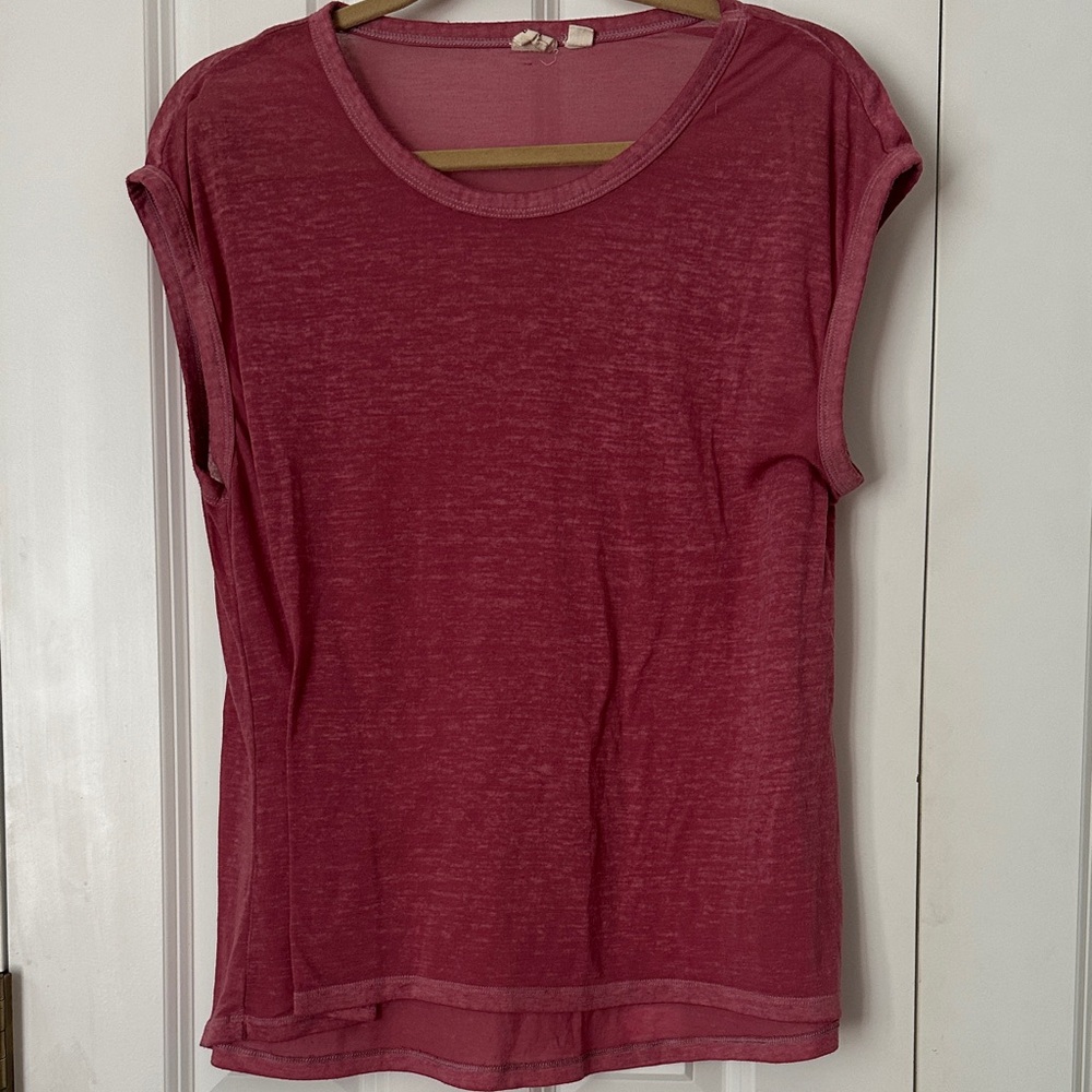 GAP Women's Short Sleeve Top in Deep Pink